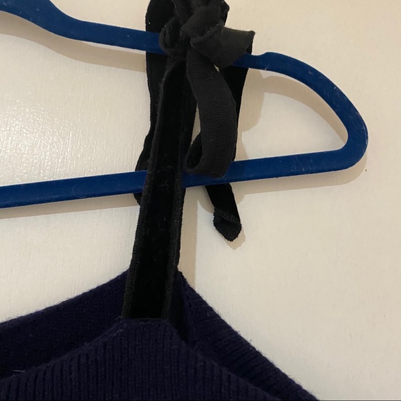 Paige cold shoulder sweater - Picture 3 of 3